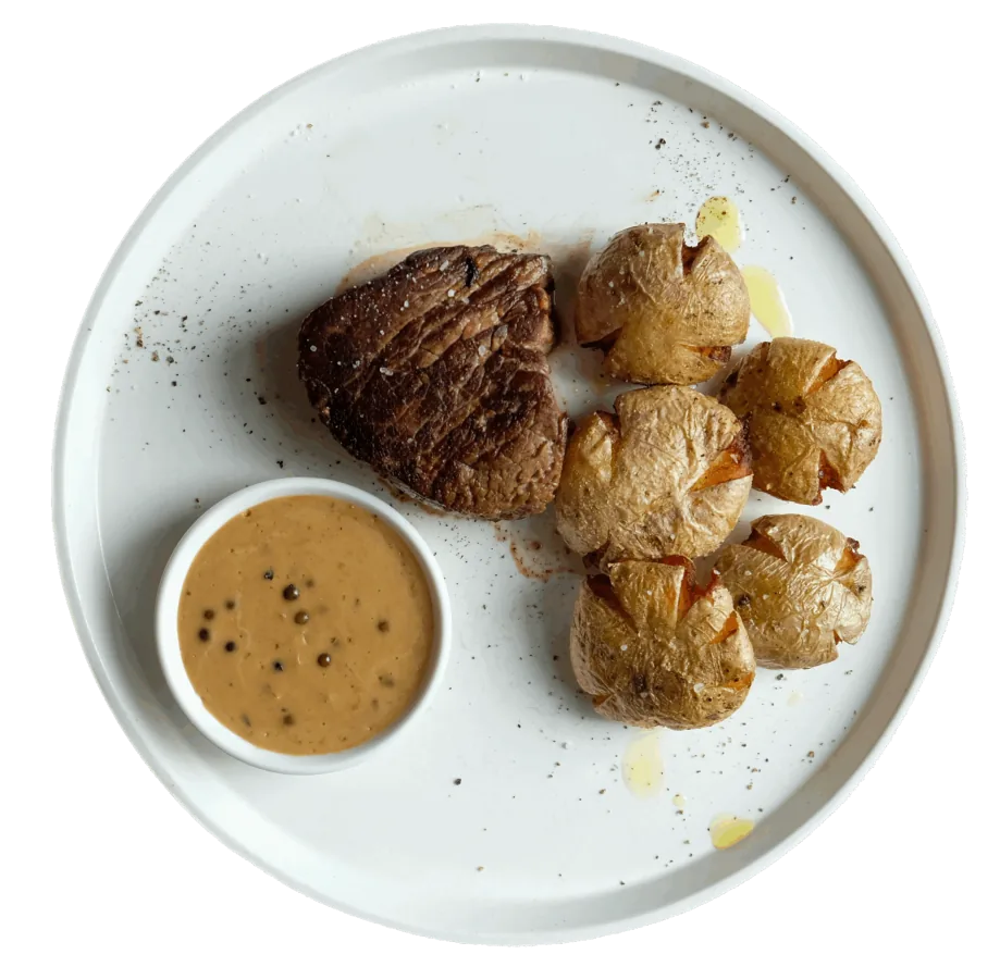 Говядина, перечный соус, бейби картофель